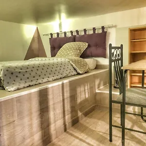 Loft 5 Places With View On Eiffel Tower París